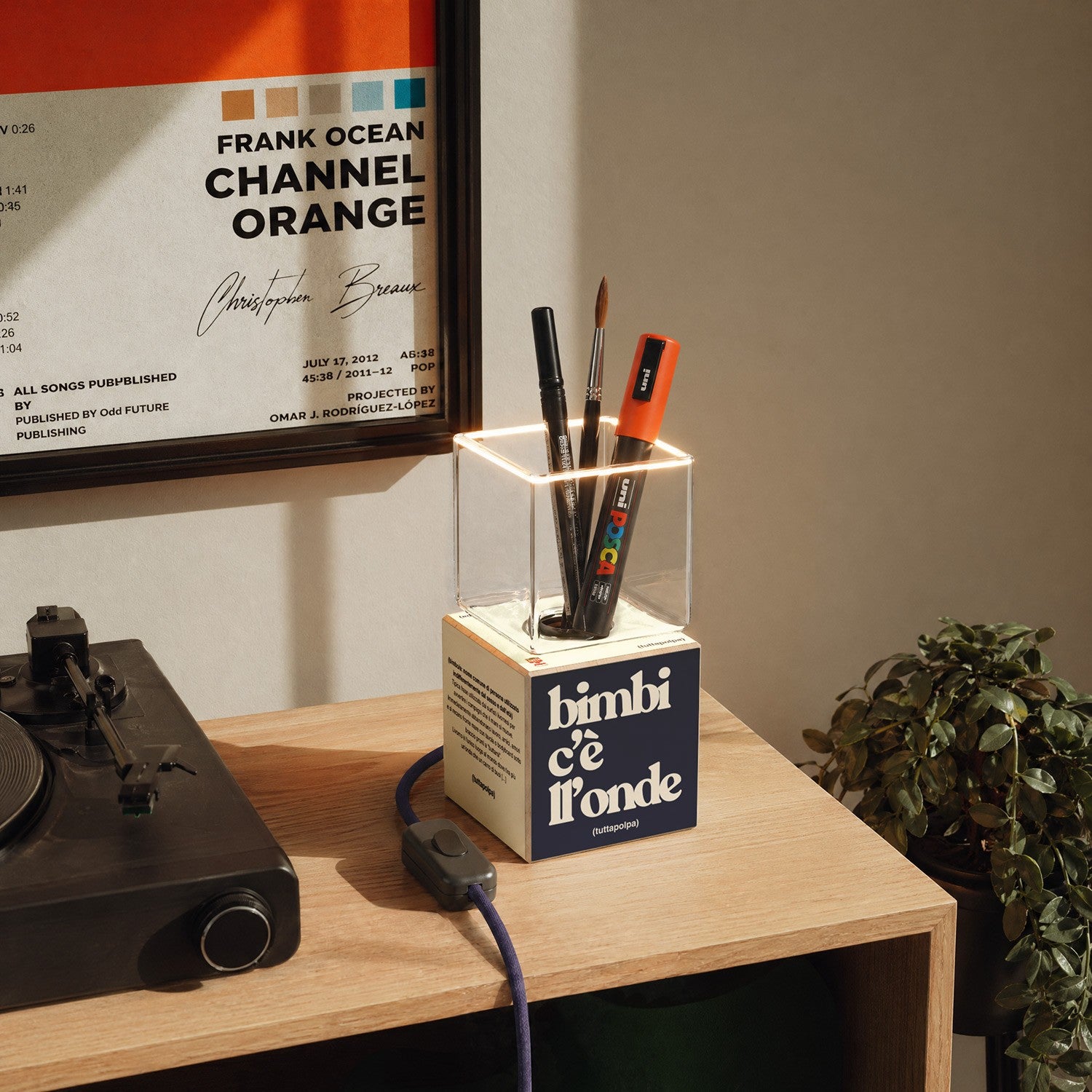 Cubetto table lamp with US plug, "Bimbi c’è l’onde" Ghost bulb - Tuttapolpa
