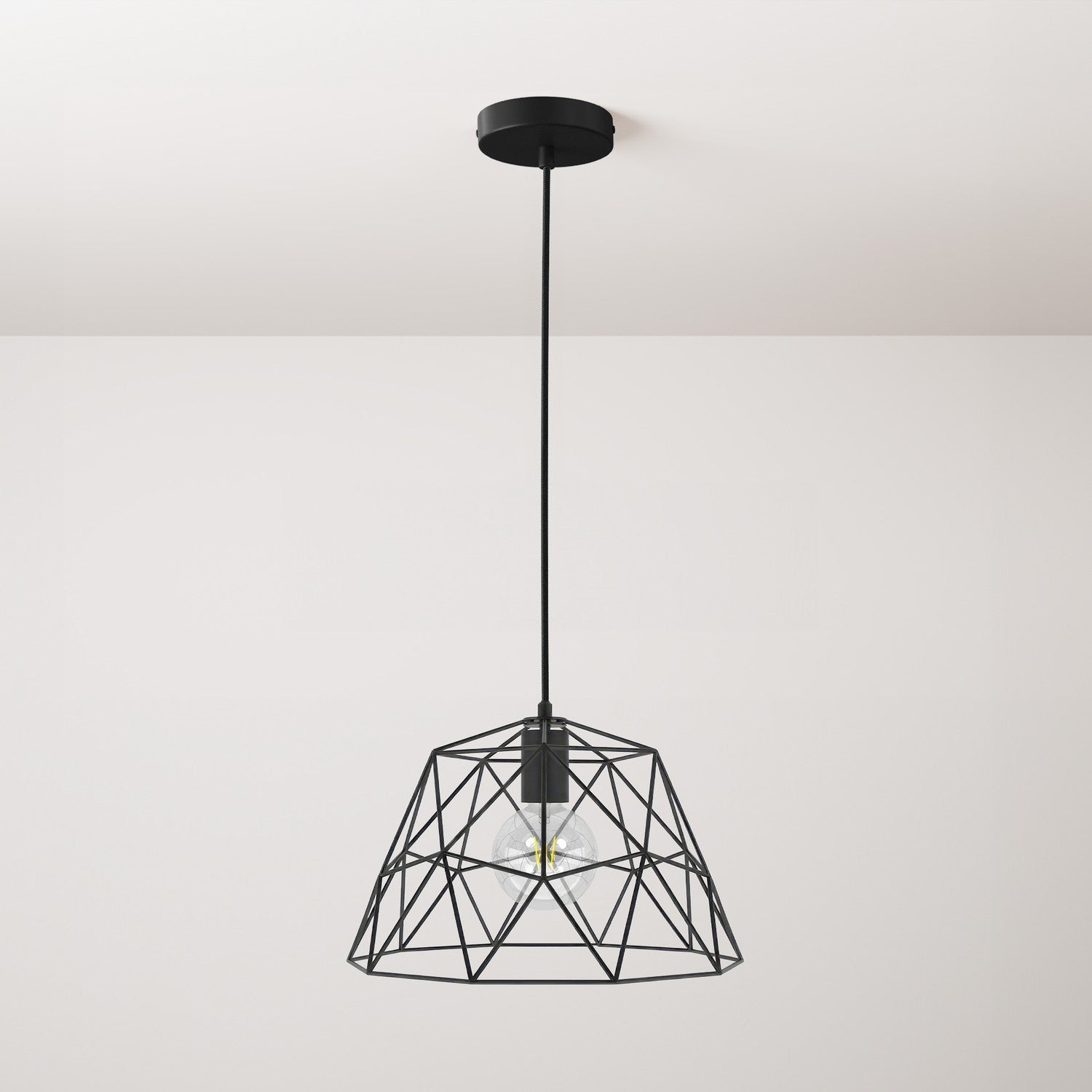 Lampada a sospensione completa di cavo tessile, paralume Dome e finiture in metallo - Nero
